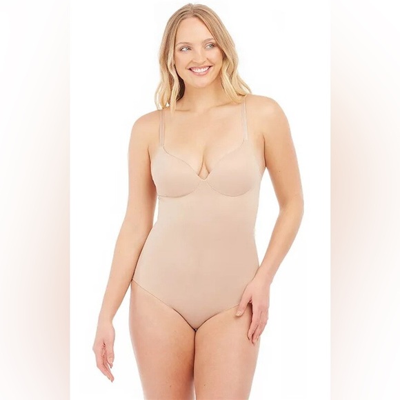 Red Hot by Spanx Shapewear One Piece Bodysuit. Size Large - Picture 2 of 13